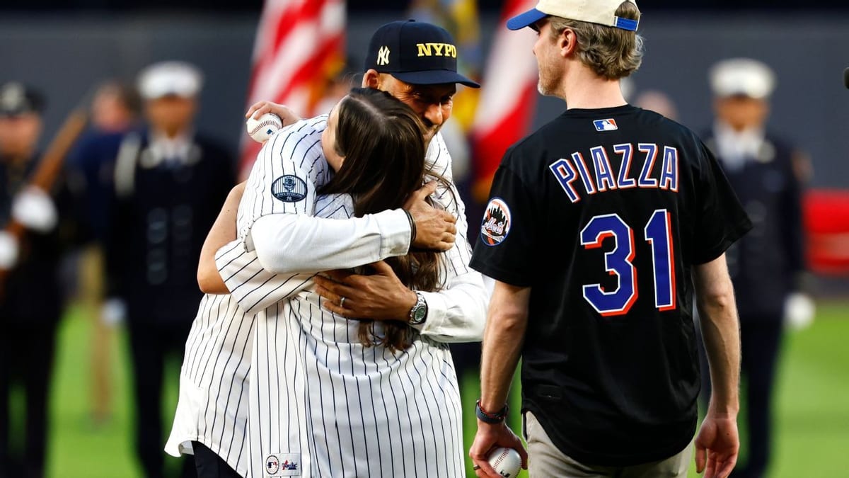 Jeter, Rivera și Torre onorează 25 de ani de la 11 septembrie la Yankee Stadium